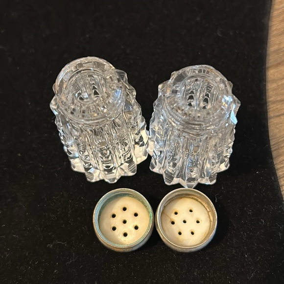 Antique vintage mother of pearl salt and pepper shakers 1 pr beautiful cut glass - Picture 6 of 14